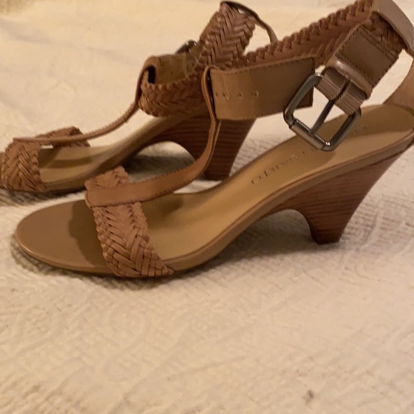 Shoes - Picture 2 of 8